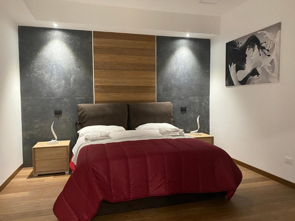 Apartamento Eutuxia Tarento Exterior foto
