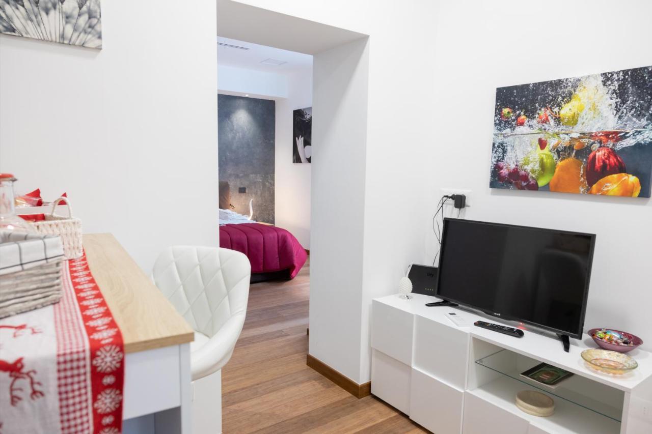 Apartamento Eutuxia Tarento Exterior foto